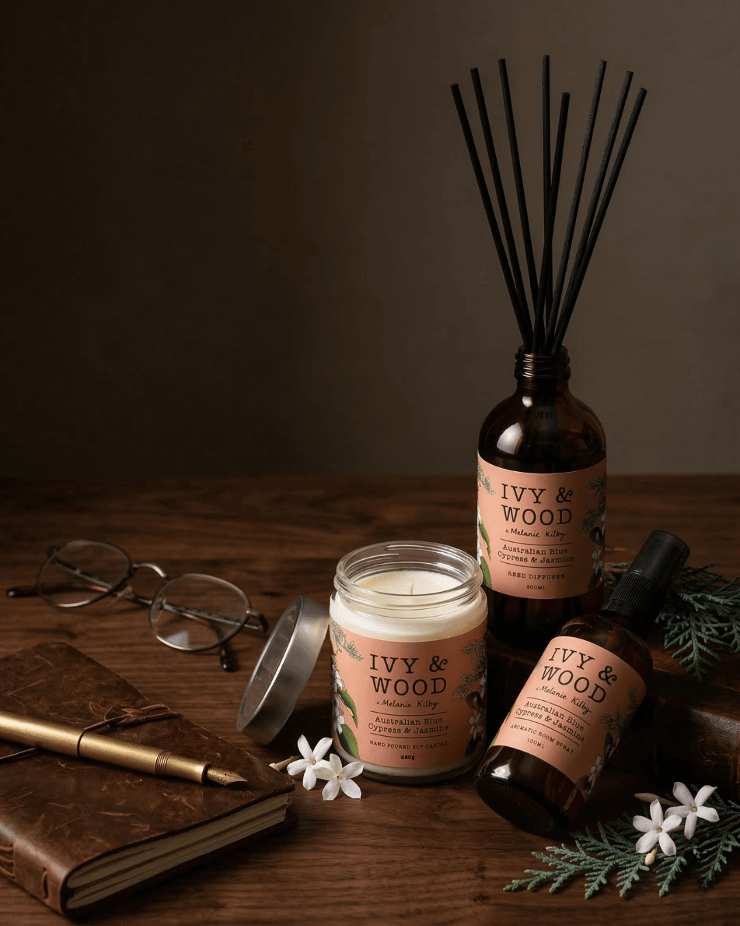 澳洲藍絲柏與茉莉精品特寫